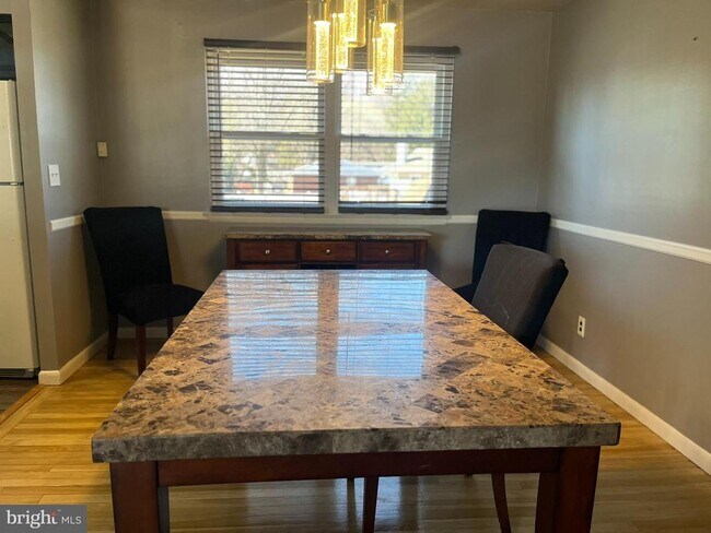 Photo - 3806 Byxbee Rd