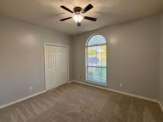 Photo - SPACIOUS HOME WITH FLEX ROOM