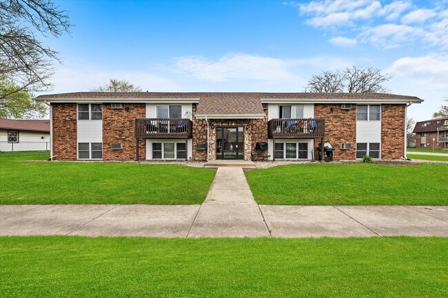 Photo - 2022 Lawrence Ave Apartment Unit 1
