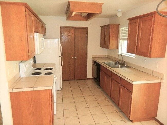 Photo - 822-824 N. Daisy Ln Unit DAISY 822-1