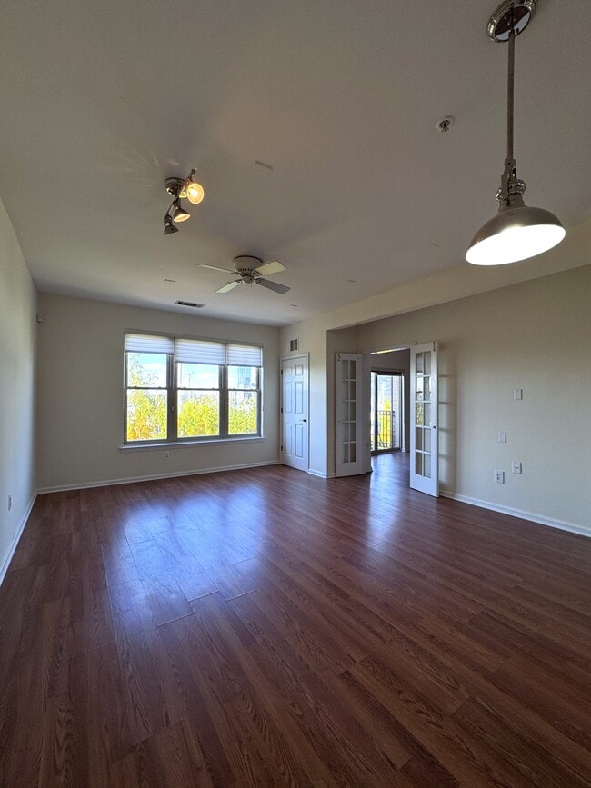 Building Photo - 15 Warren St Unit 319