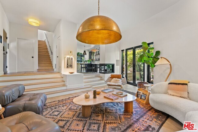 2065 Watsonia Terrace