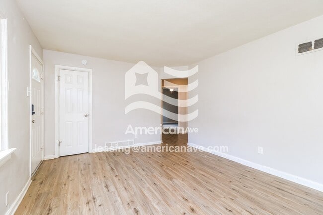 Photo - 9749 Dennis Dr