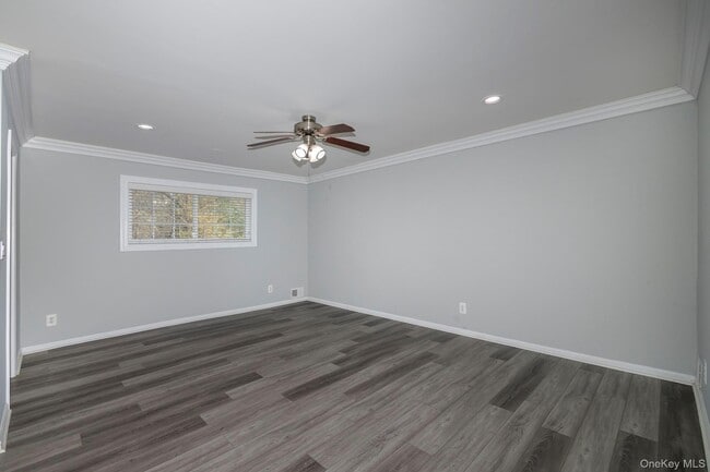 7 Dark Hollow Rd Unit 7-2B