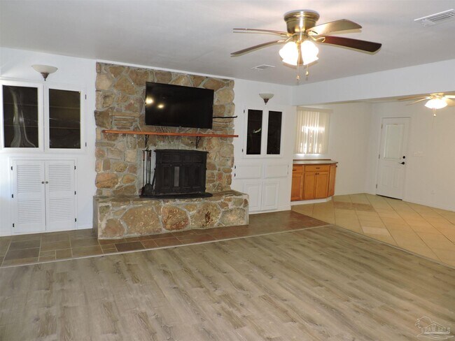 Photo - 1070 Sagebrush Trail