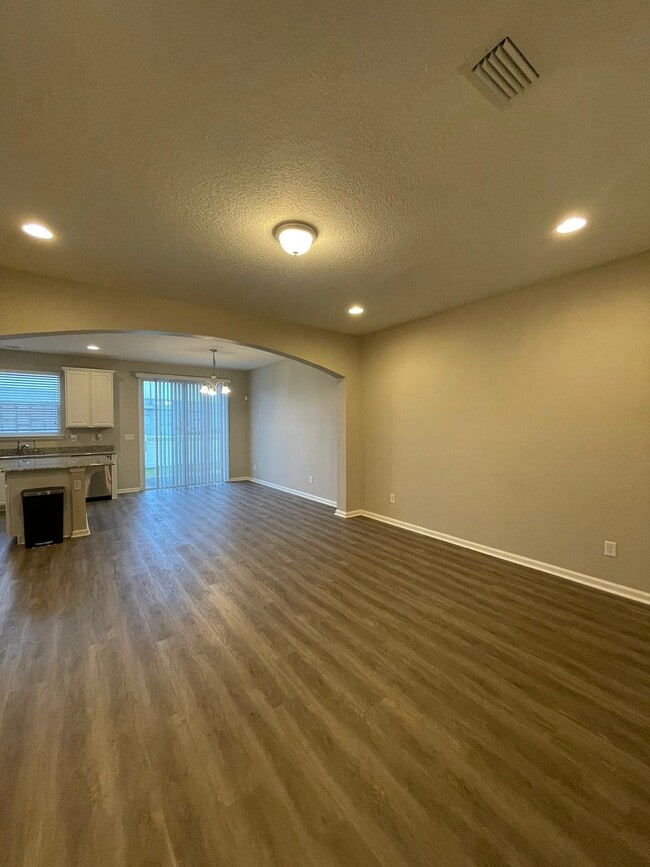 Photo - 816 Grover Ln