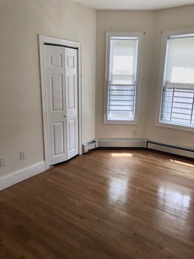 Photo - 14 Schiller St Unit 1