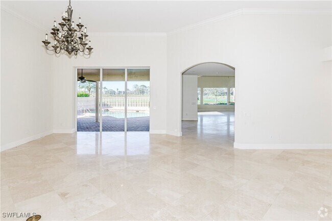 Building Photo - 273 Monterey Dr Rental