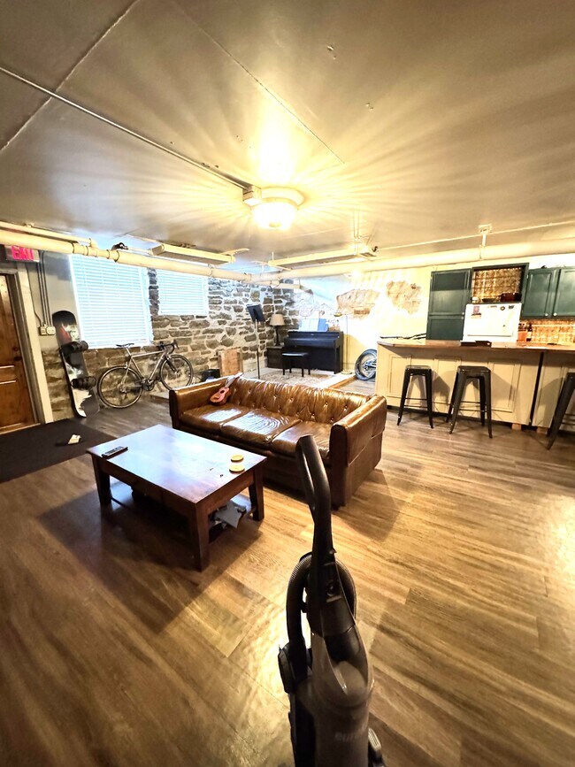 Photo - 128 S Mason St Unidad 155