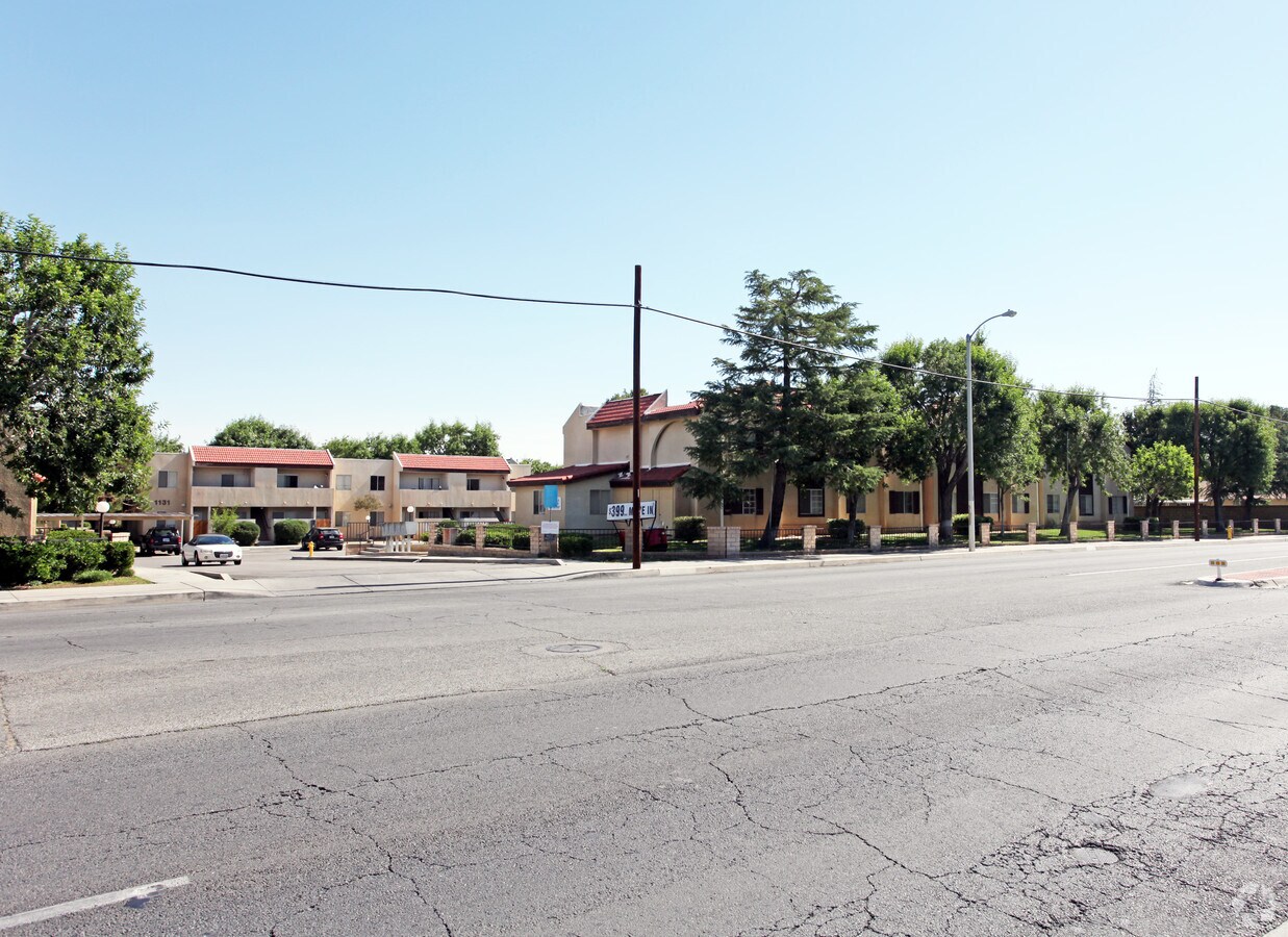 Sunwest Apartments - Sunwest Apartments
