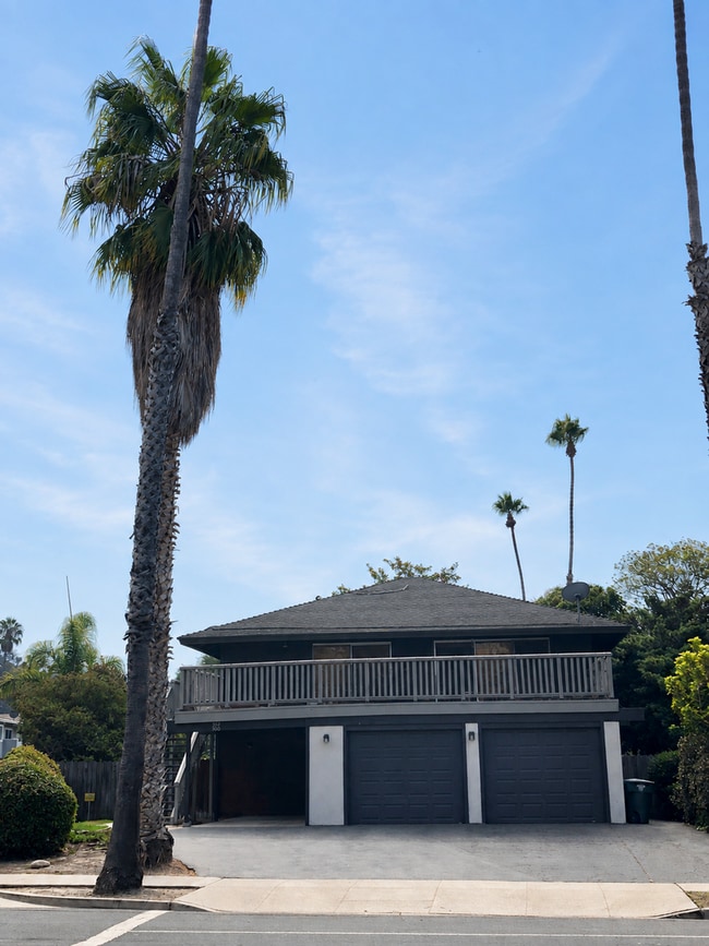 Photo - 900-902 Peninsula St Unit 902