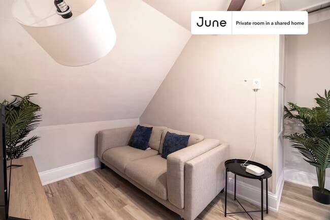 Photo - Room in Shared 3 bed/1 bath home Unidad A