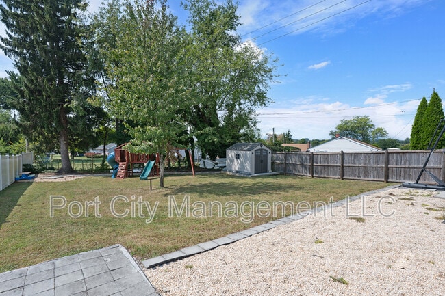 7017 Yataruba Dr