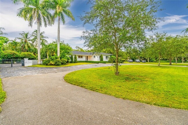 Photo - 4825 Granada Blvd