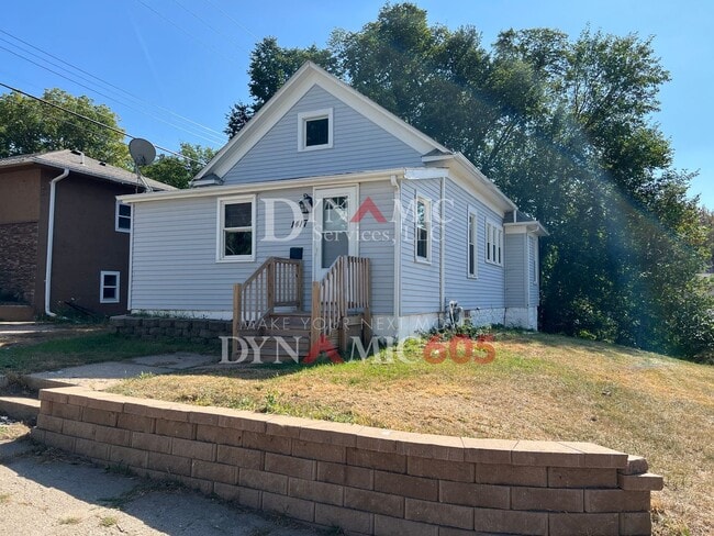 Building Photo - 3BR/1BA Single Family House For Rent