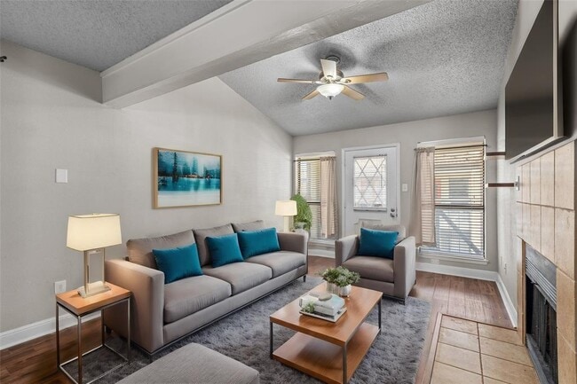 Photo - 806 W 24th St Unit 326