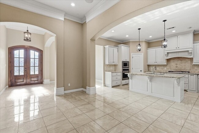 Photo - 160 Colonial Estates Dr