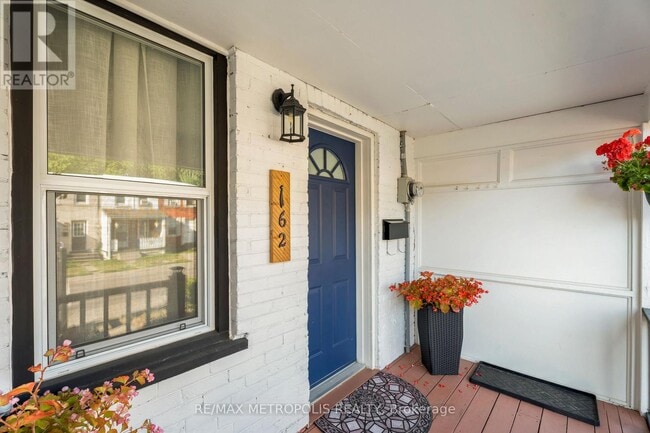 Photo - 162 Olive Ave