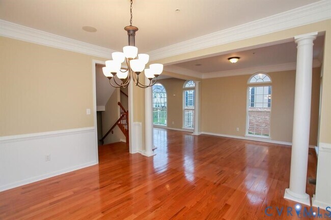Photo - 2910 Murano Way
