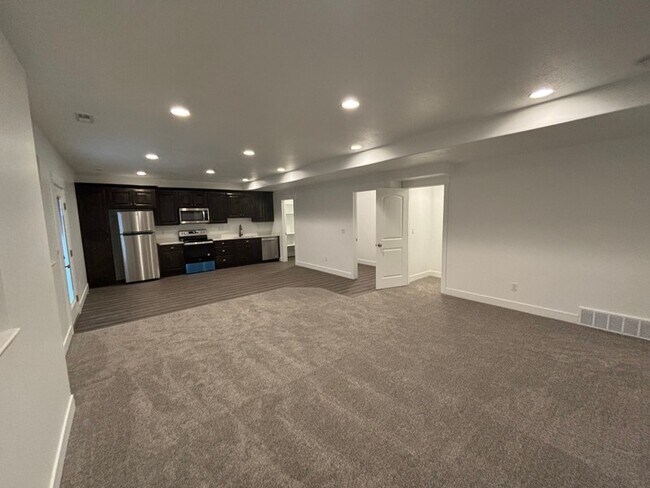 Photo - 3594 W 2800 S