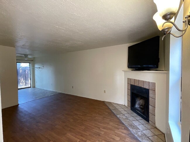 Photo - 420 Tennessee St NE Unit B