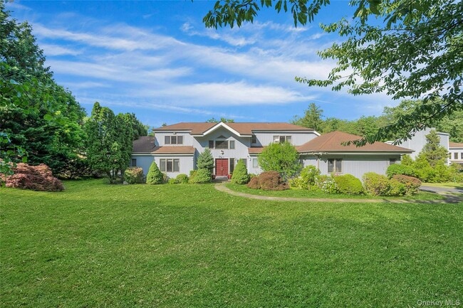 Building Photo - 2 Meadowwood Ln
