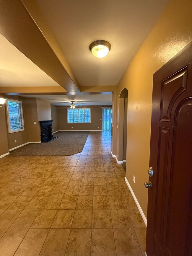 Photo - Spacious 4-Bedroom Home in Terra Vista
