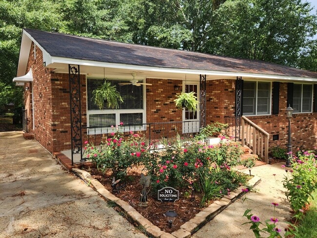 Photo - 3 Bedroom 2 Bath home in North Columbus