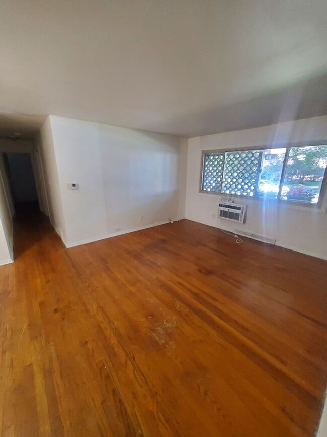Building Photo - 4454 S 14th St Rental