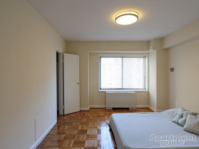 Photo - Lencshire House