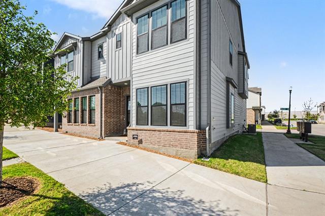 Photo - 901 Janwood Dr