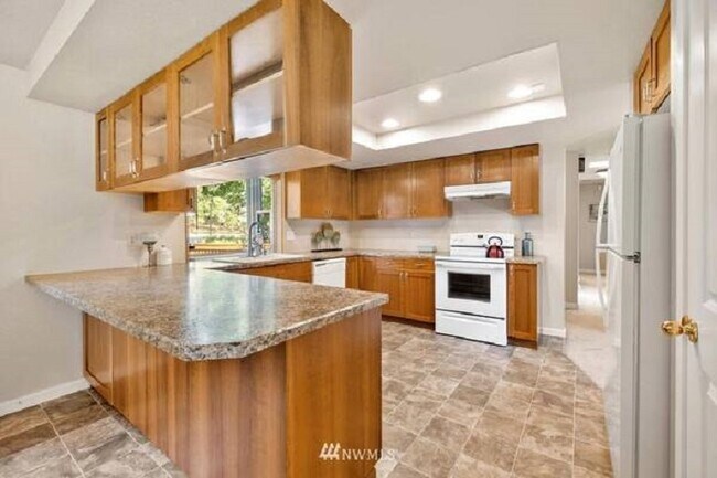 Upper level-Kitchen - 13454 95th Ave NE Townhome