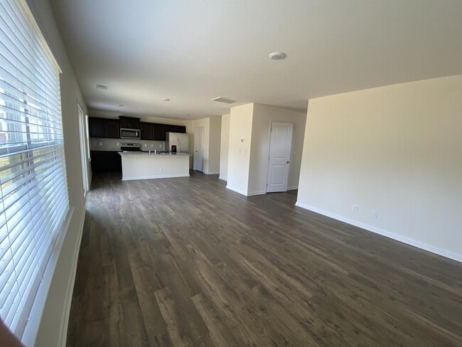 8044 Free Range Ln