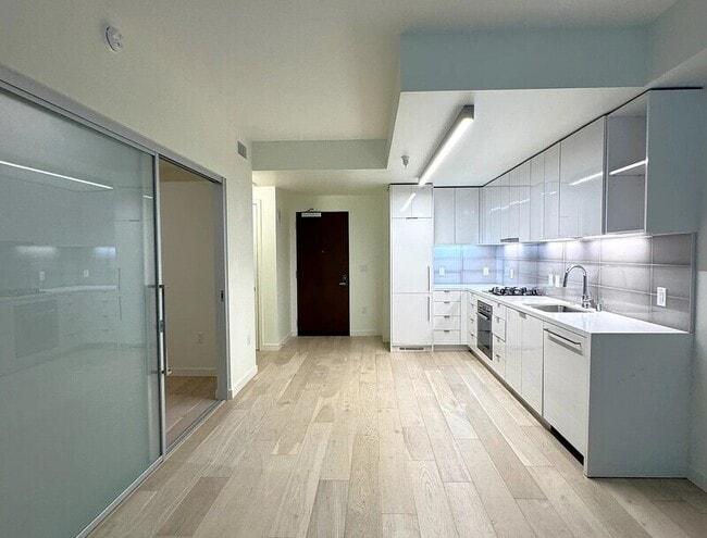 Building Photo - 88 Arkansas St Unit #213