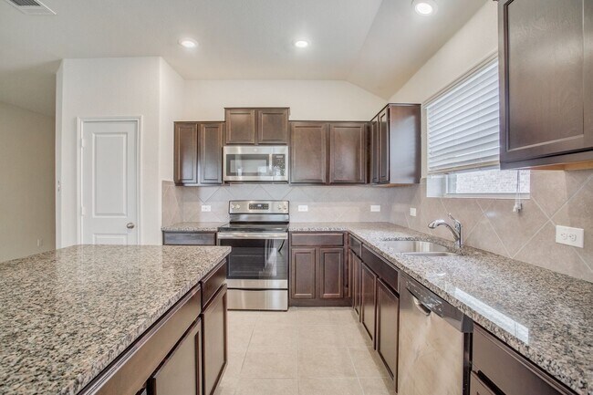 Photo - 705 Heritage Grove Rd