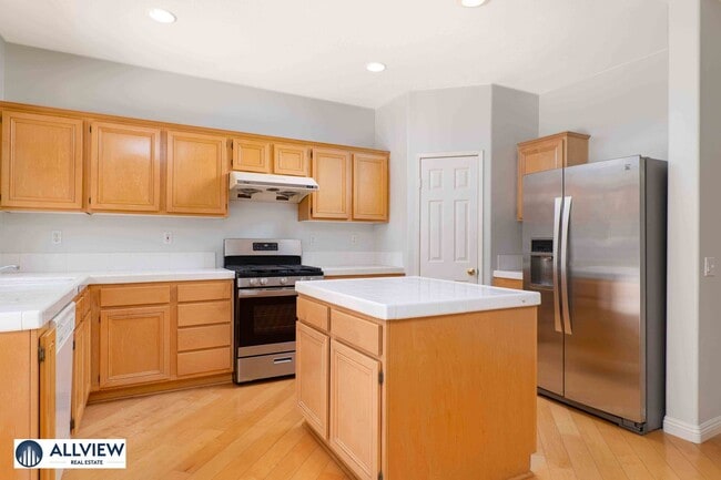 Photo - Beautifully Updated 4 Bedroom Single Family Home in Peaceful Glen Willow, West Irvine