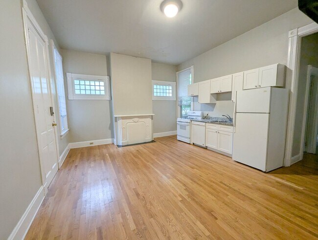 Photo - 32 Conklin St Unit 1