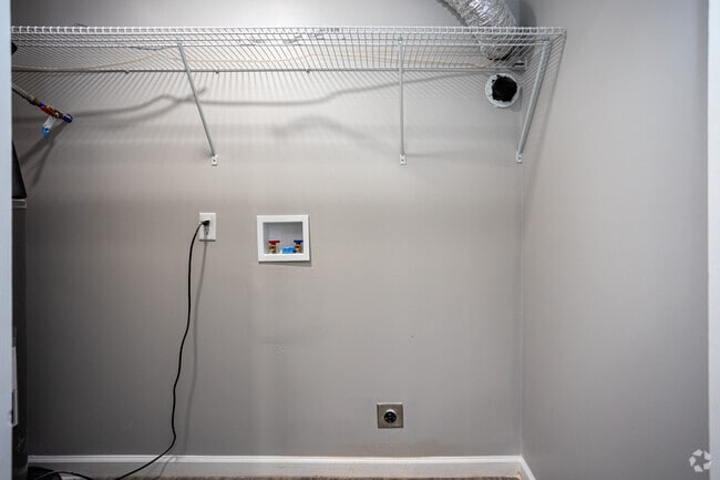2BR, 1BA - 1,000SF - Laundry Room