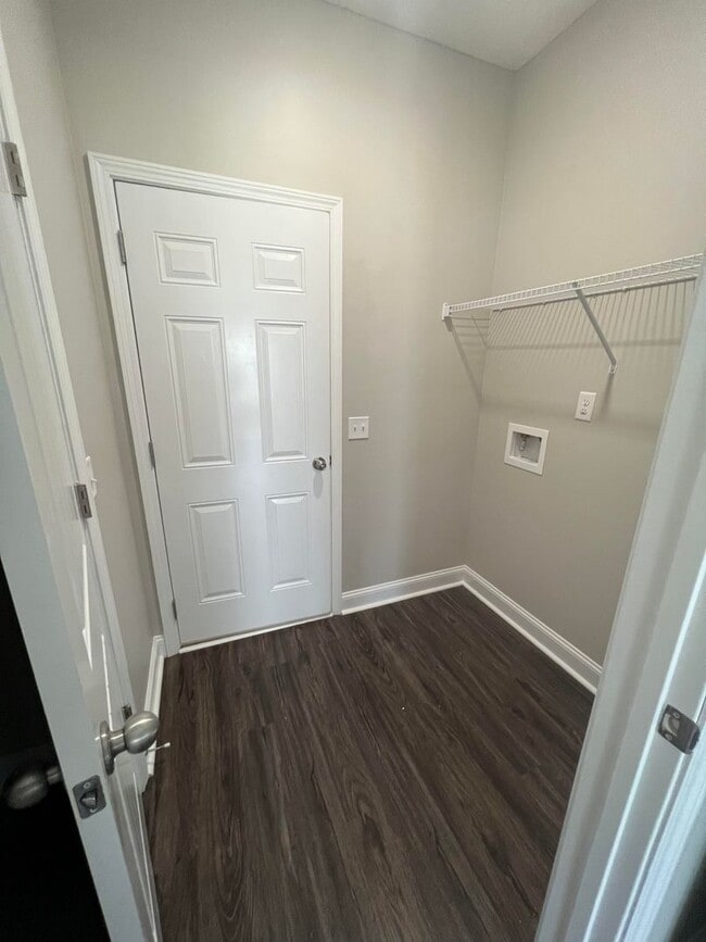 Photo - BEAUTIFUL 3 BED/2 BATH HOME IN GRIFFIN PARK!