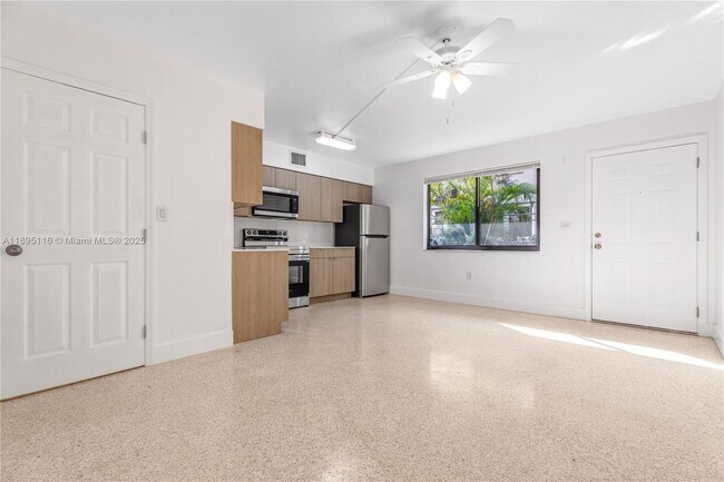 Photo - 43 Glen Royal Pkwy Unit 2