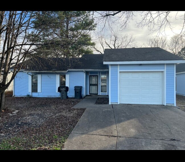 Remodeled 3bed/1.5bath home ALL ELECTRIC!!!! House Rental in