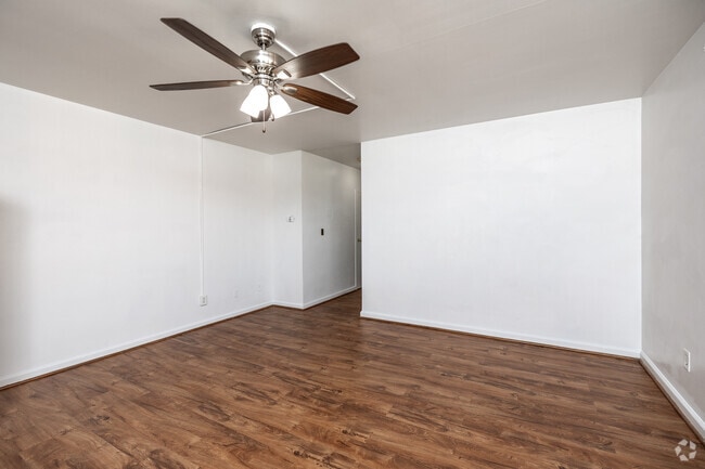 Estudio - 500 pies cuadrados - Sala de estar - Hampton House Apartments