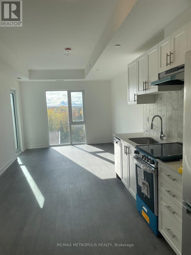 Photo - 715 Davis Dr Unité B807