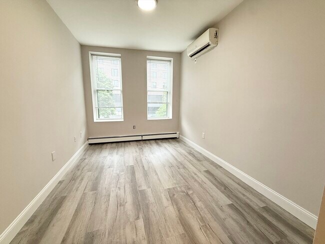 Photo - 15 Ruggles St Unit 3