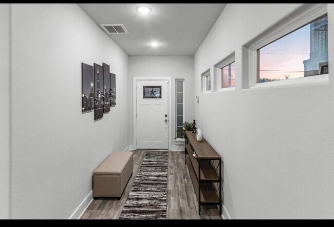 Photo - 4681 Bellfort Ave