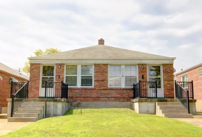 Building Photo - 4938 Fyler Ave Unit 1