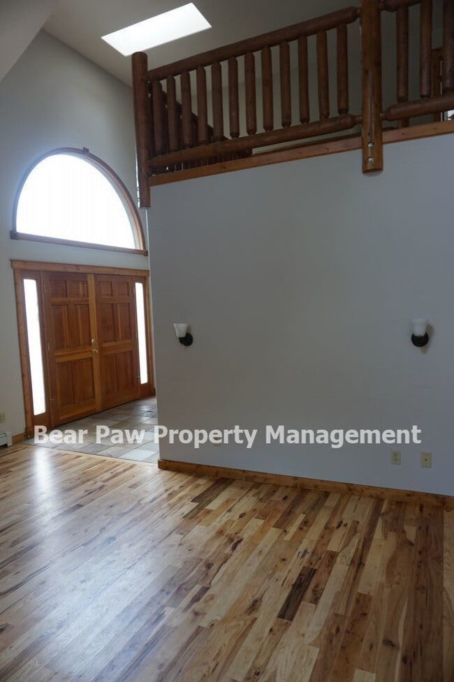 Photo - Awesome Log Home in Evergreen!!