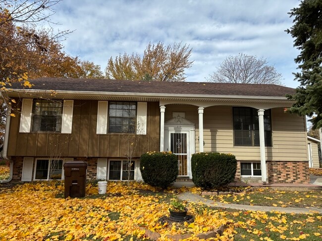 Building Photo - 215 Irene Ave