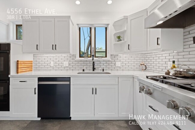 Photo - 4556 Ethel Ave