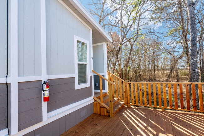 Photo - 720 Pritchett Ln